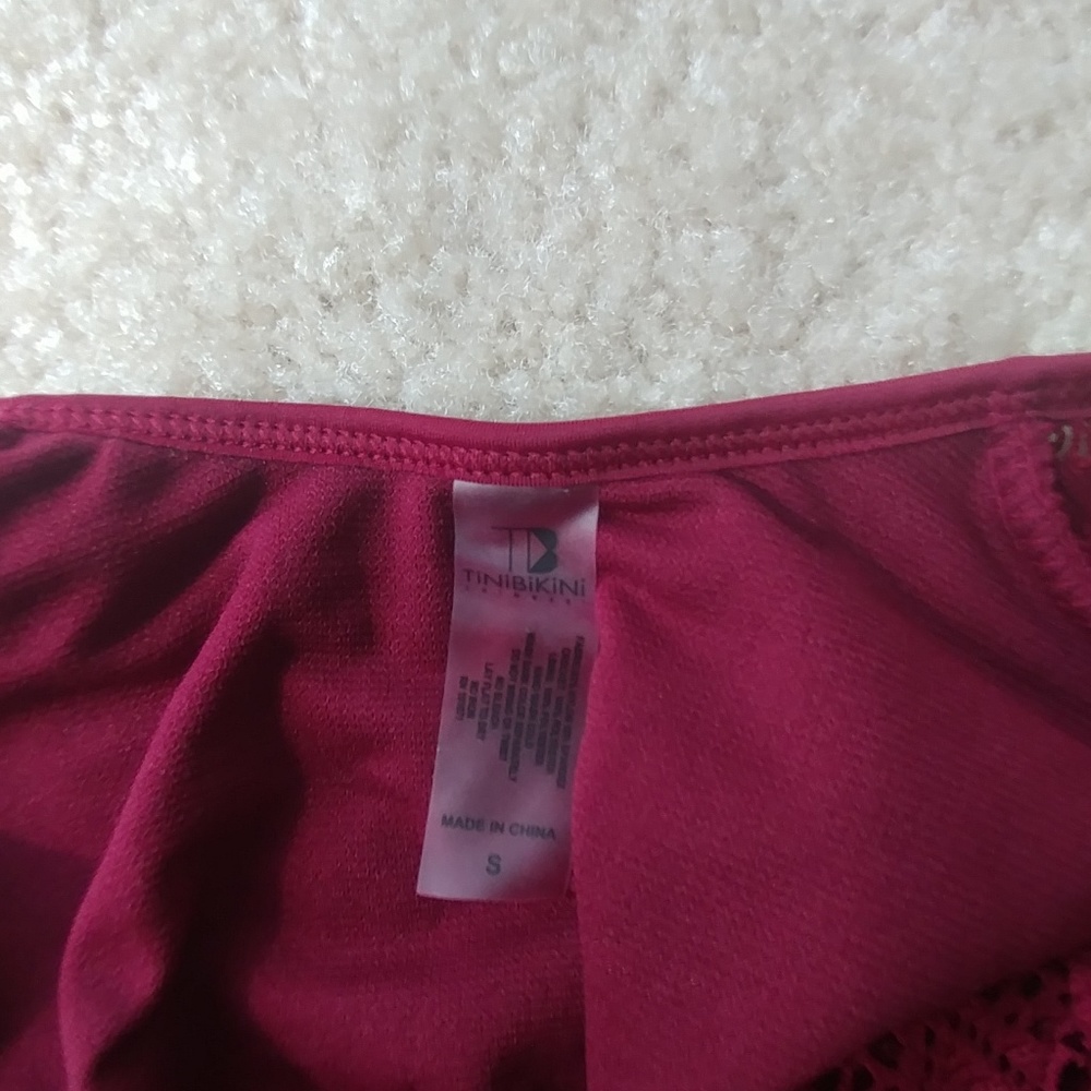 Swimsuit - Picture 3 of 3